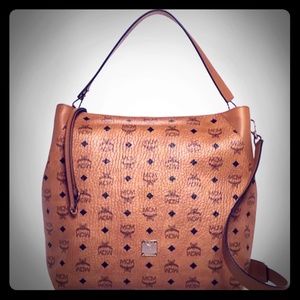 Large MCM Hobo